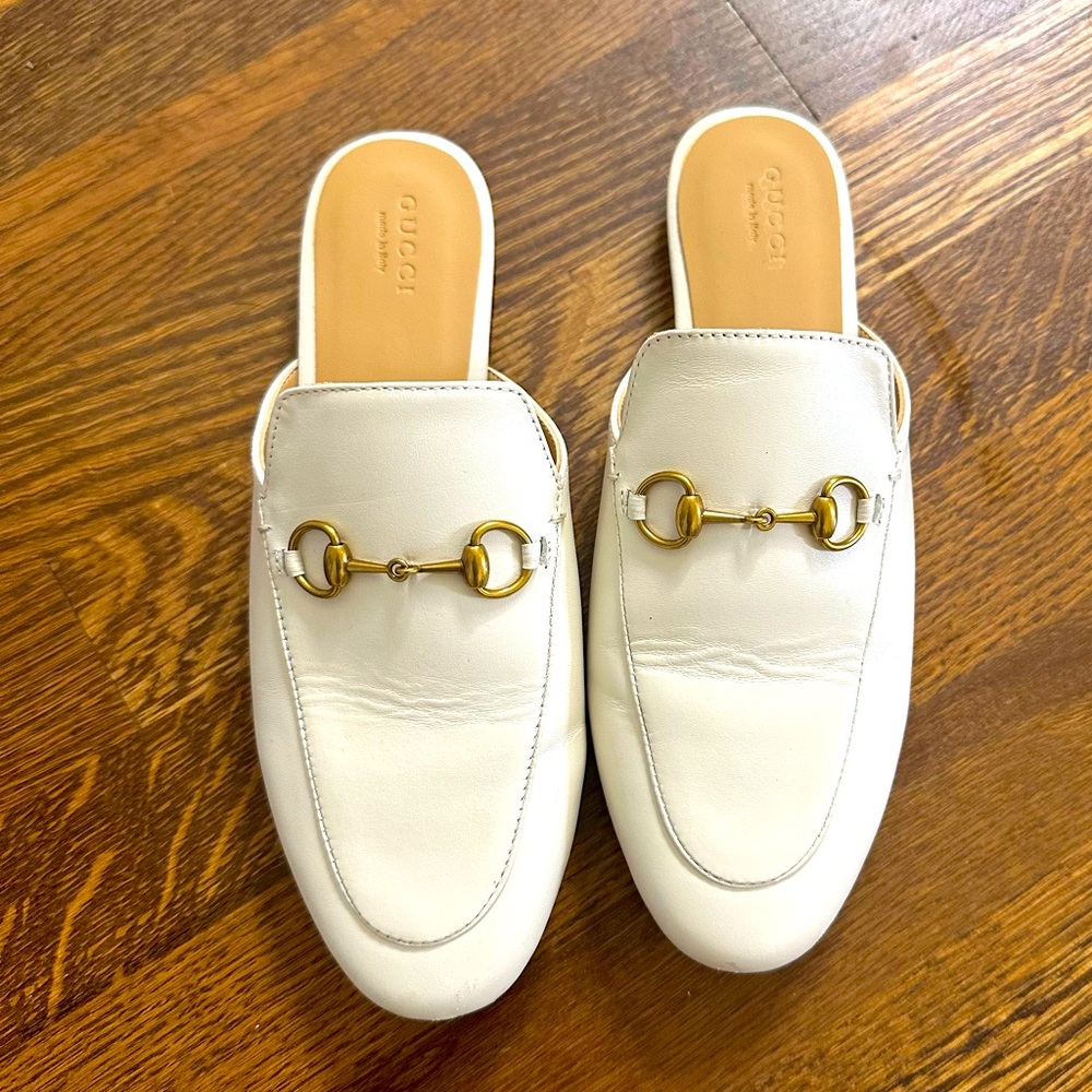 Leather Slide with Gold buckle detail